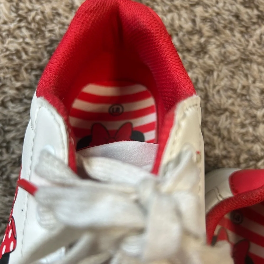 Disney Minnie Mouse Ladies Character Court Sneakers Size 8. Vaca Family Cruise